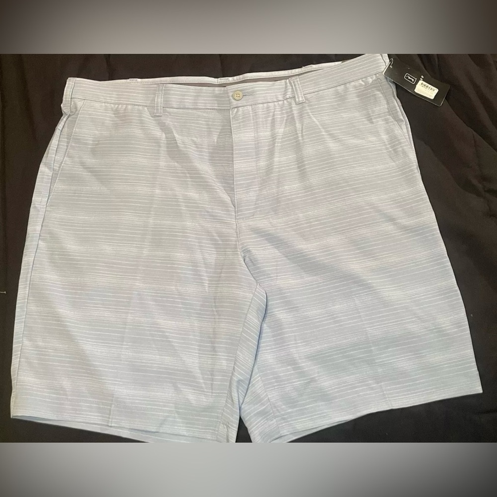 PGA Tour | Golf Shorts | Men's 42 | Soft Chambray